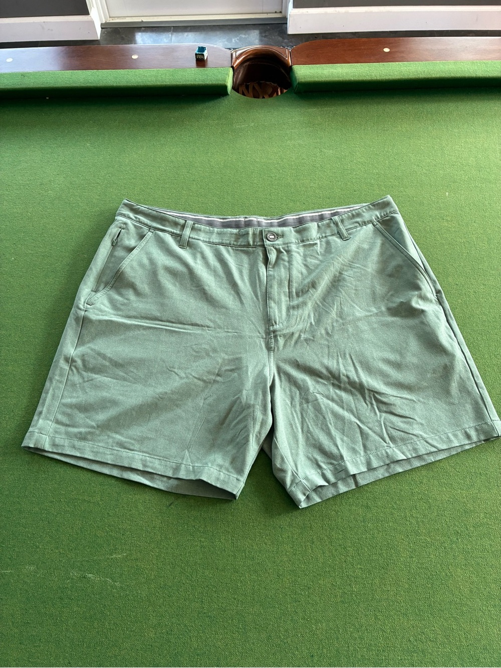 Puma Way Stretch Waist Band Golf Shorts Size 40” Green Sage 6” Inseam Dry Wick